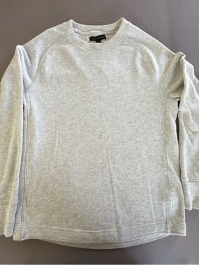 Banana Republic Women's Crewneck Sweater in Light Gray Heather